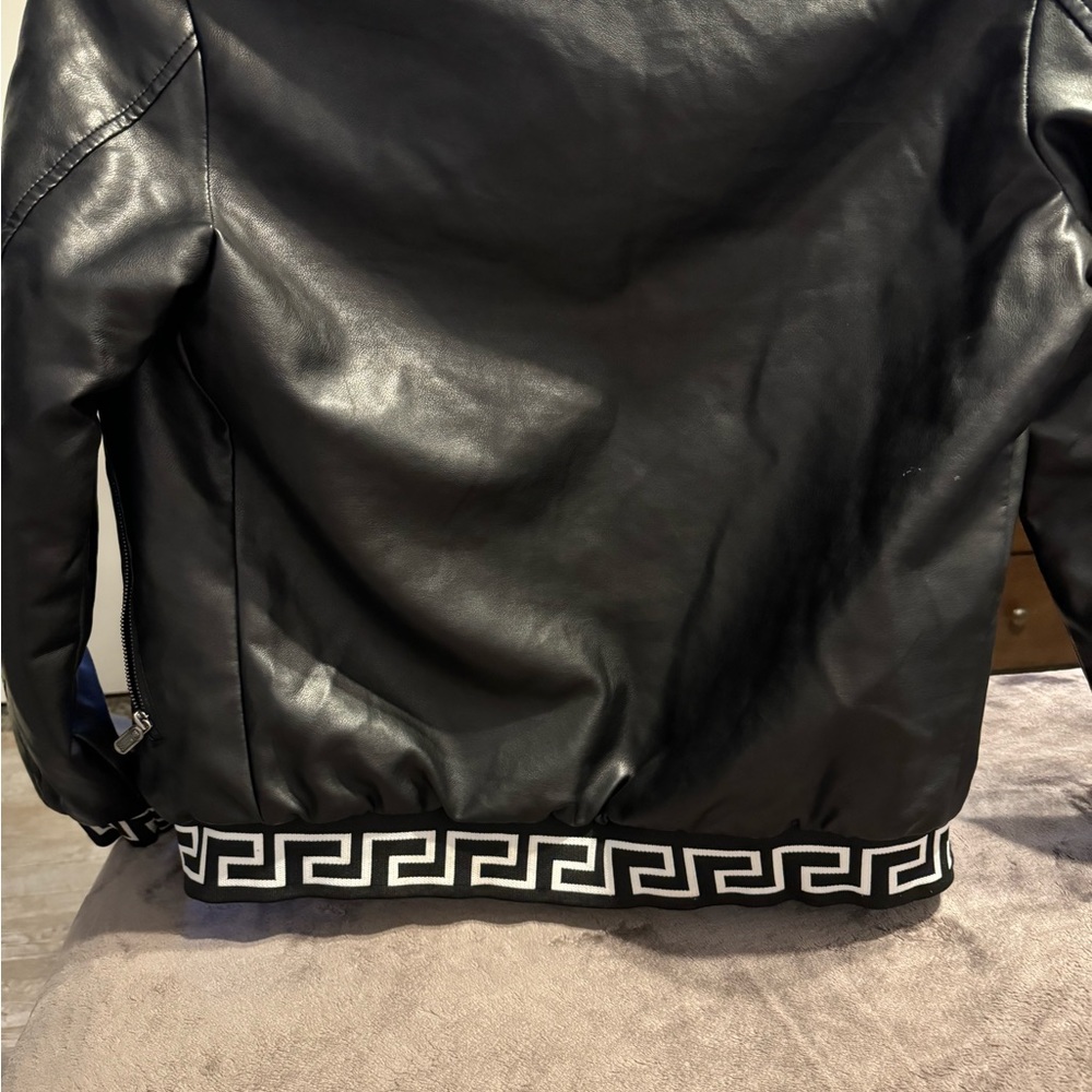 Black jacket - Picture 3 of 4